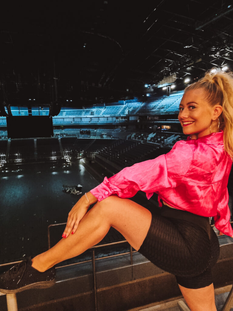 Tänzerin-Wendy-Bühnenluft-Lanxess-Arena